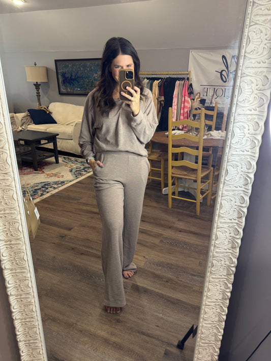 Don't Settle Lounge Set